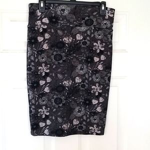 LuLaRoe Cassie skirt
